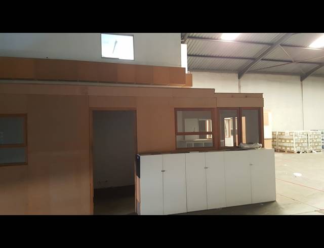 660M² WAREHOUSE RENTED IN KILLARNEY GARDENS